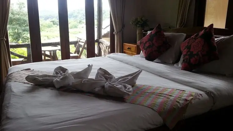 Pai Love with River View