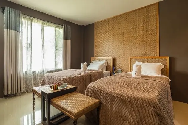 Deluxe Bungalow AC