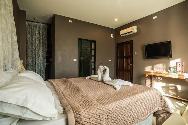 Deluxe Bungalow AC