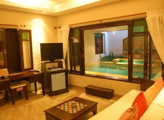 Romantic Villa with Jacuzzi