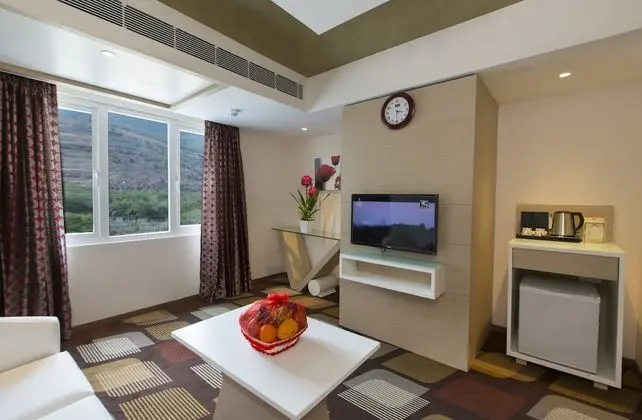 Superior Tek Büyük veya İki Ayrı Yataklı Oda, Sigara İçilebilir, Tepe Manzaralı