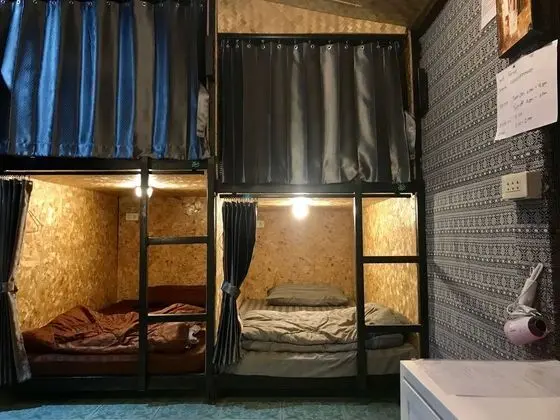 12-Bed Mixed Dormitory