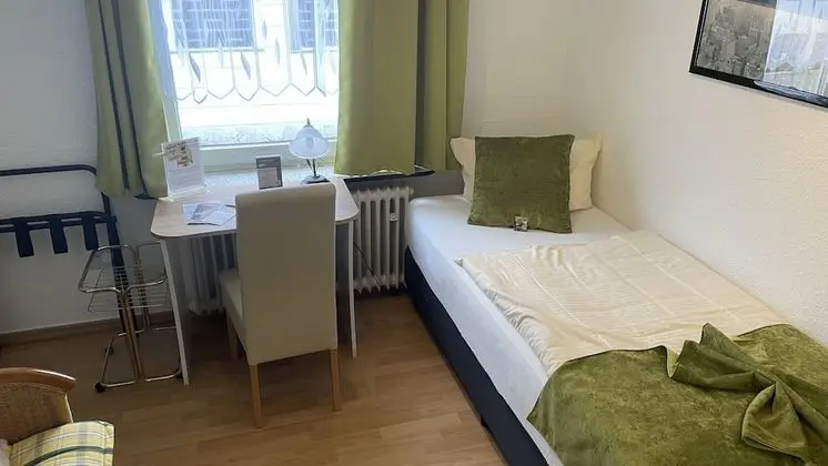 Basic Tek Kişilik Oda