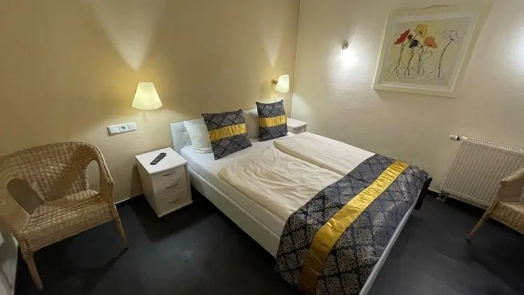 Classic Tek Büyük Yataklı Oda