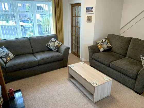 Ev (3 Bedrooms)