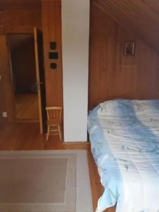 Family Kır Evi, Göl Manzaralı