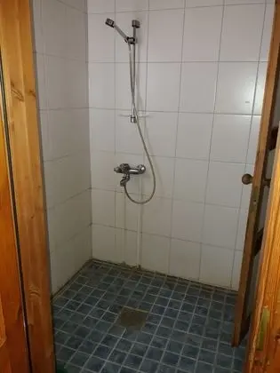 Family Kır Evi, Göl Manzaralı