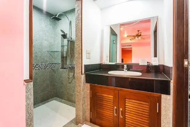 4 Bedrooms Pool Villa