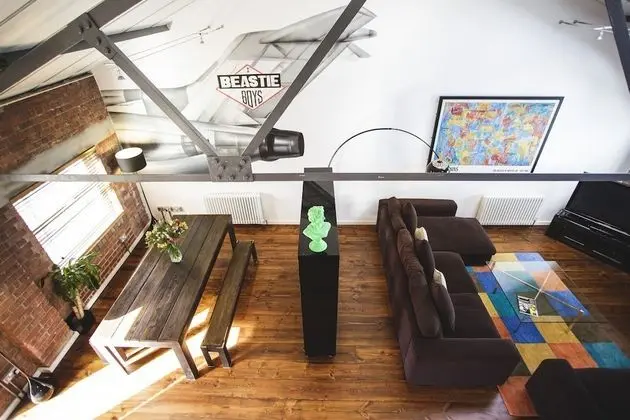 Deluxe Two Bedroom Loft Apartment (The Loft)