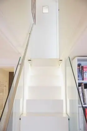 Super Deluxe Two Bedroom Loft Apartment (The While Loft)