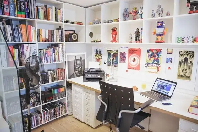 Super Deluxe Two Bedroom Loft Apartment (The While Loft)