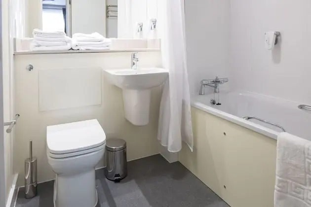 Family Oda (2 Adults and 2 Children)