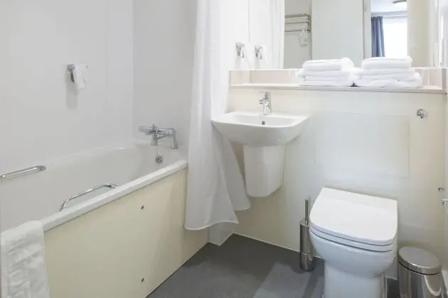 Tek Büyük veya İki Ayrı Yataklı Oda