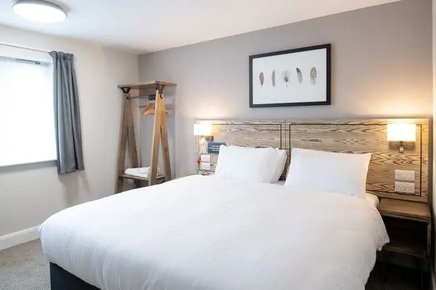 Tek Büyük Yataklı Oda