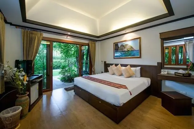 Deluxe Tek Büyük Yataklı Oda