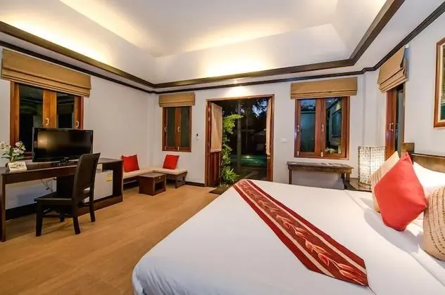 Villa, Pool Access