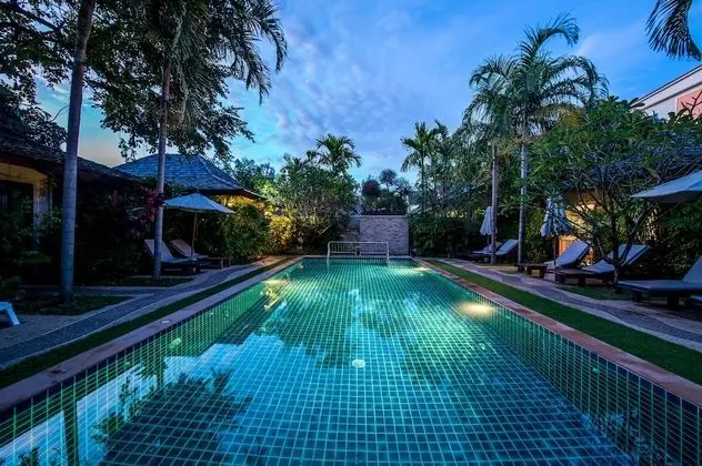 Villa, Pool Access