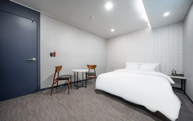 Oda (Deluxe room (Netflix viewing/ TV&PC c)