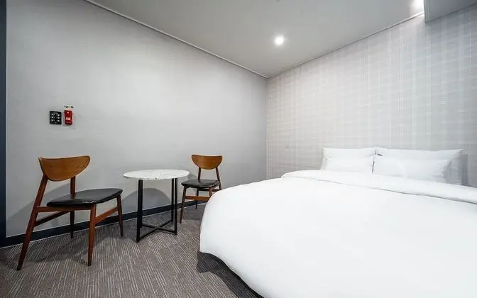 Oda (Deluxe room (Netflix viewing/ TV&PC c)