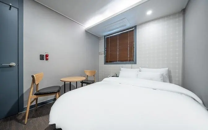 Oda (Standard room (Netflix viewing/ TV&PC)