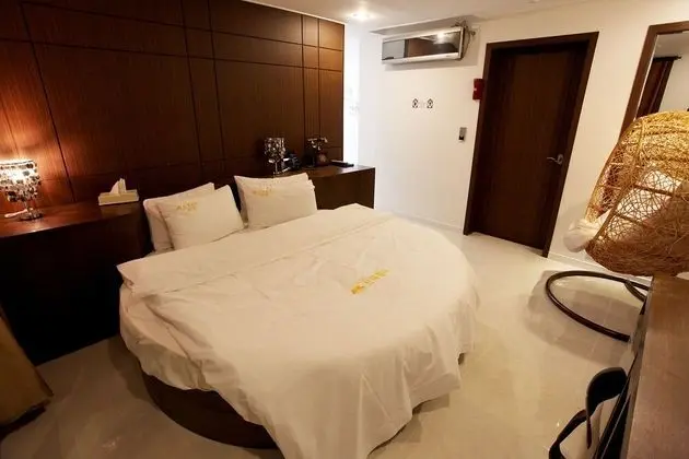 Oda (Diamond (1pc - GTX1660super Netflix+W)