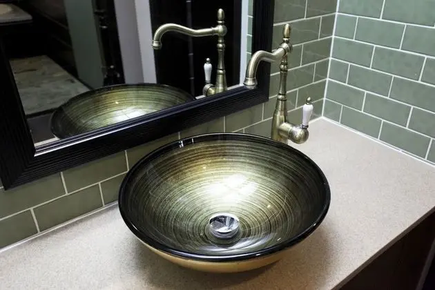 Oda (Emerald (1pc - GTX1660super Netflix+W)