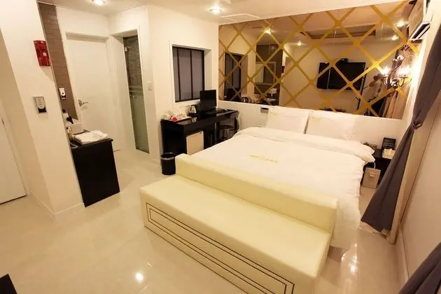 Oda (Ruby (baggable 1pc - GTX1660super))