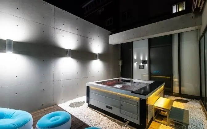 Oda (Outdoor spa room (3 people / 402 406))