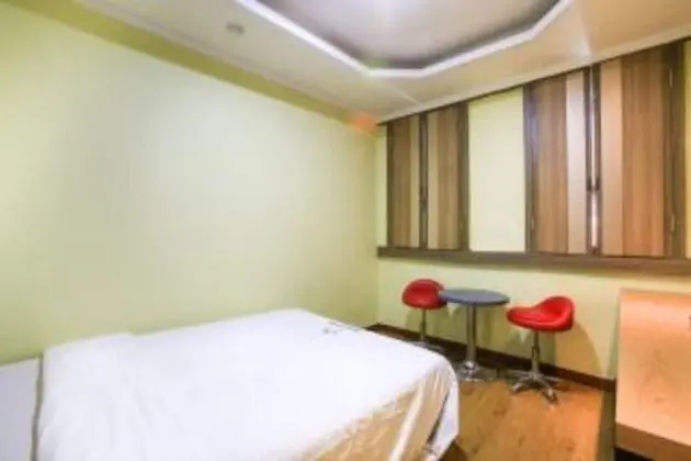 Oda (Standard room (65-inch/55-inch TV Net)