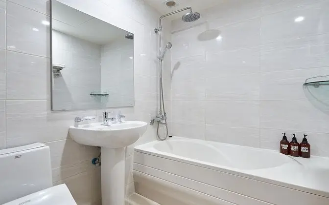 Oda (Twin Premium (Netflix Available Rando)