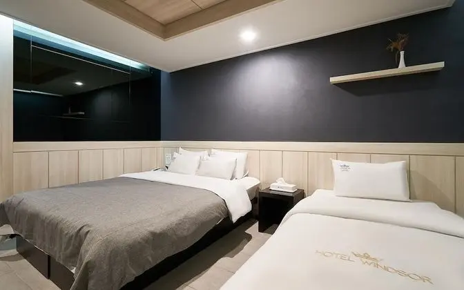 Oda (Twin Premium (Netflix Available Rando)