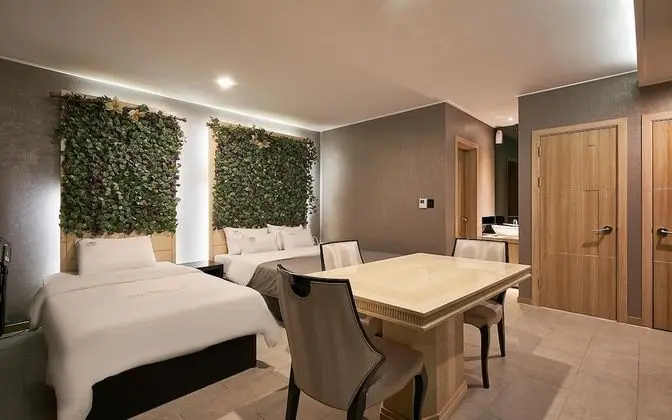 Oda (W Suite Couple PC(2 beds))