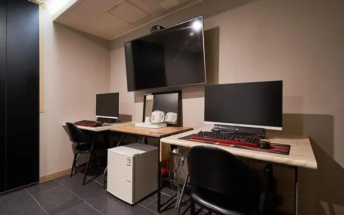 Oda (W Superior Couple PC (Gaming Couple P)