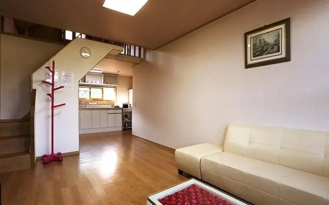 Oda (Lavender Room 1 (Duplex))