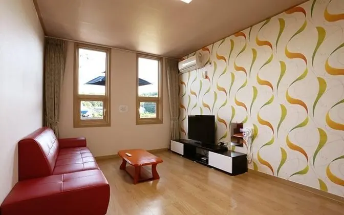 Oda (Lavender Room 2 (Duplex))