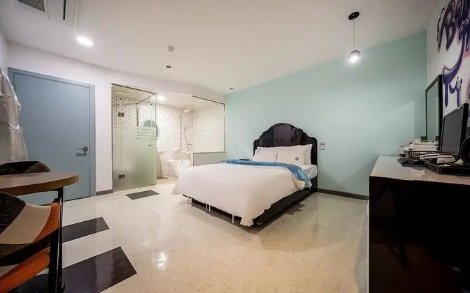 Oda (Drive-In General)