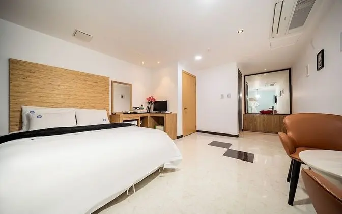 Oda (Drive-In General)