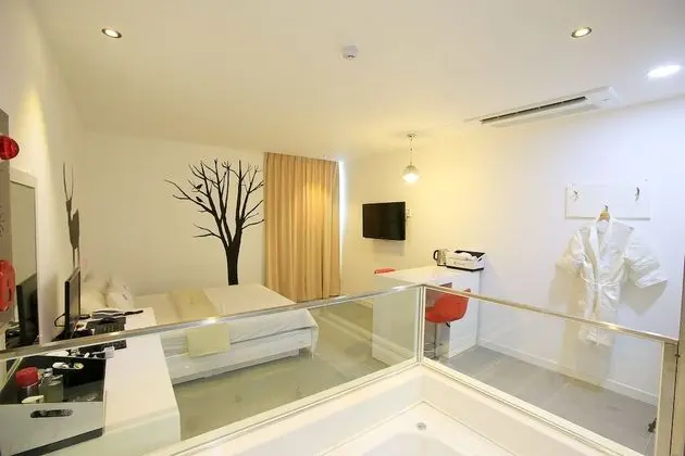 Oda (Outside parking lot)