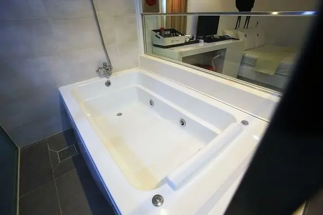 Oda (Outside parking lot)