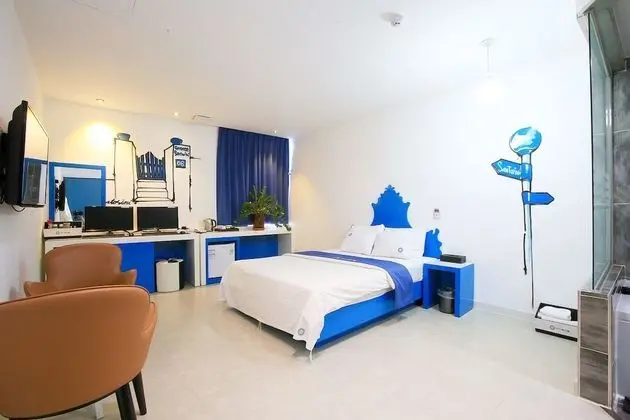 Oda (Outside parking lot)