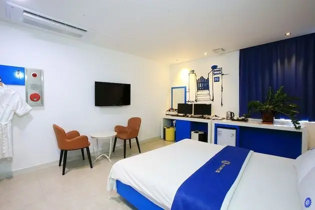 Oda (Outside parking lot)