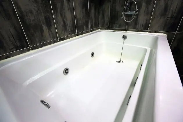 Oda (Outside parking lot)