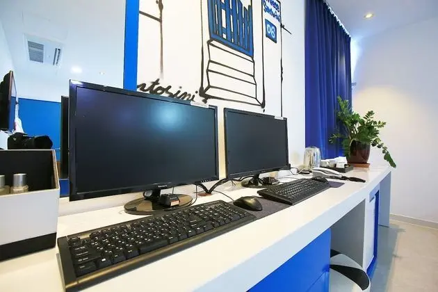 Oda (Outside parking lot)