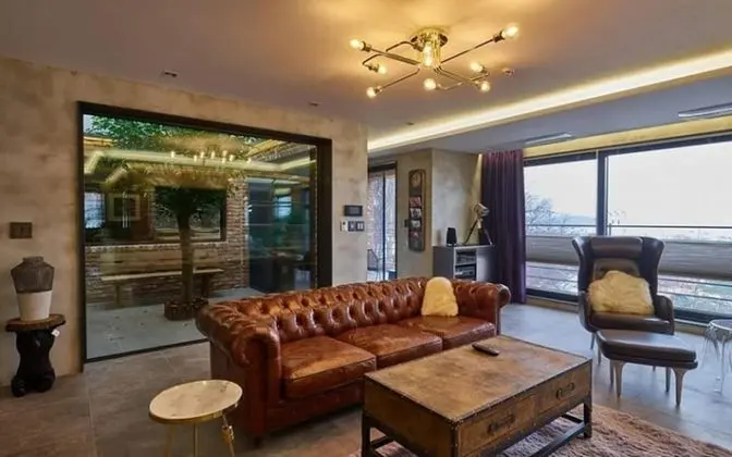 Oda (Unshared House)