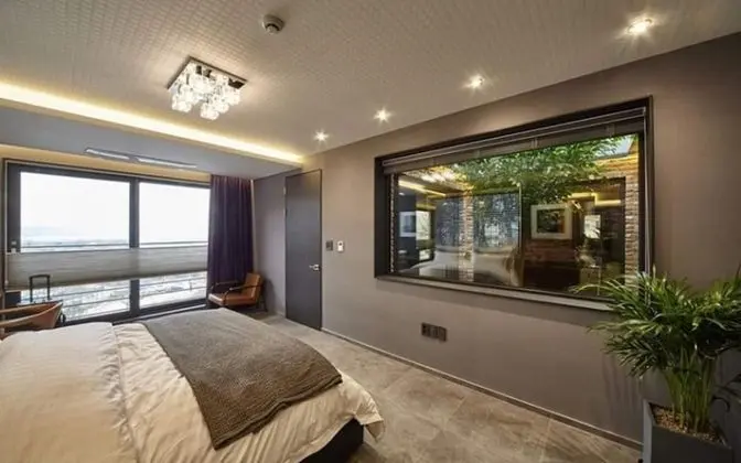 Oda (Unshared House)