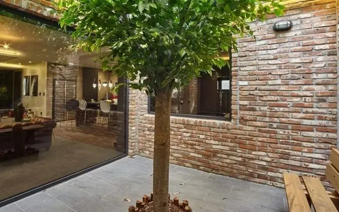 Oda (Unshared House)