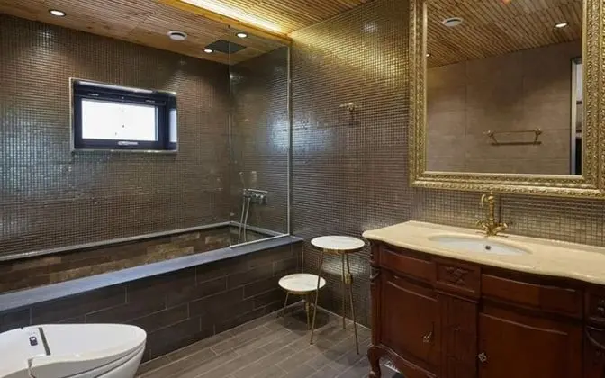 Oda (Unshared House)