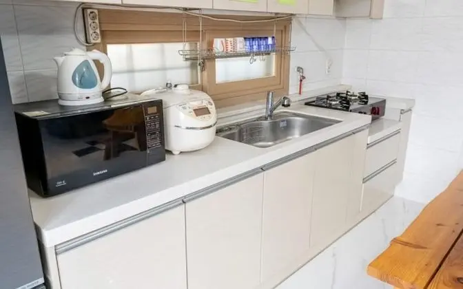 Oda (Room 102 (Group Family Room))