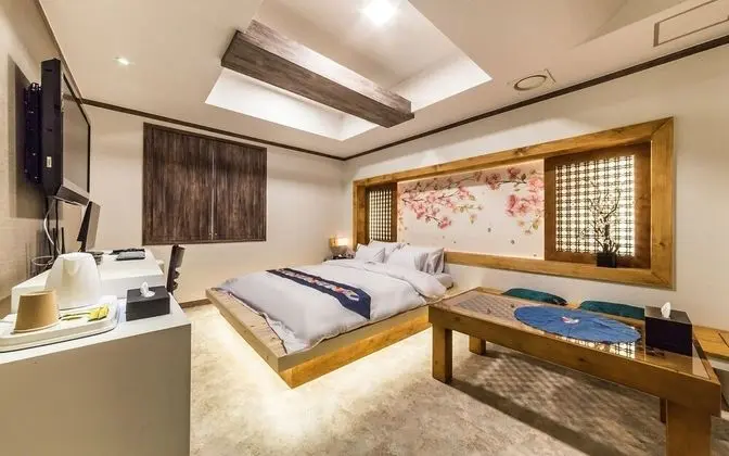 Oda (Comfortable room (You can watch Netfl)