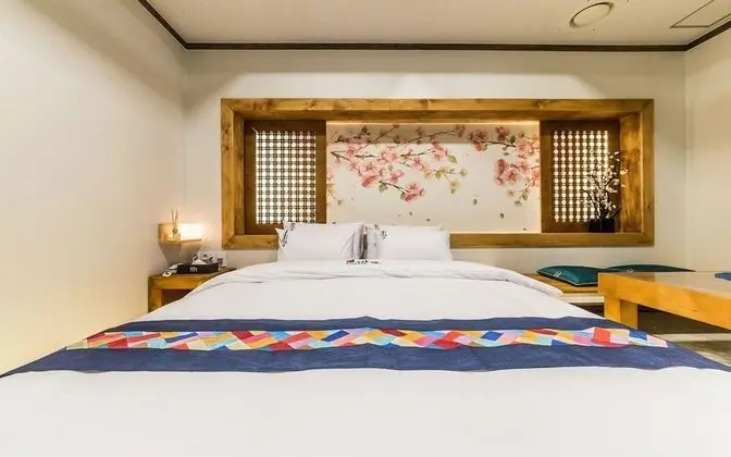 Oda (Comfortable room (You can watch Netfl)